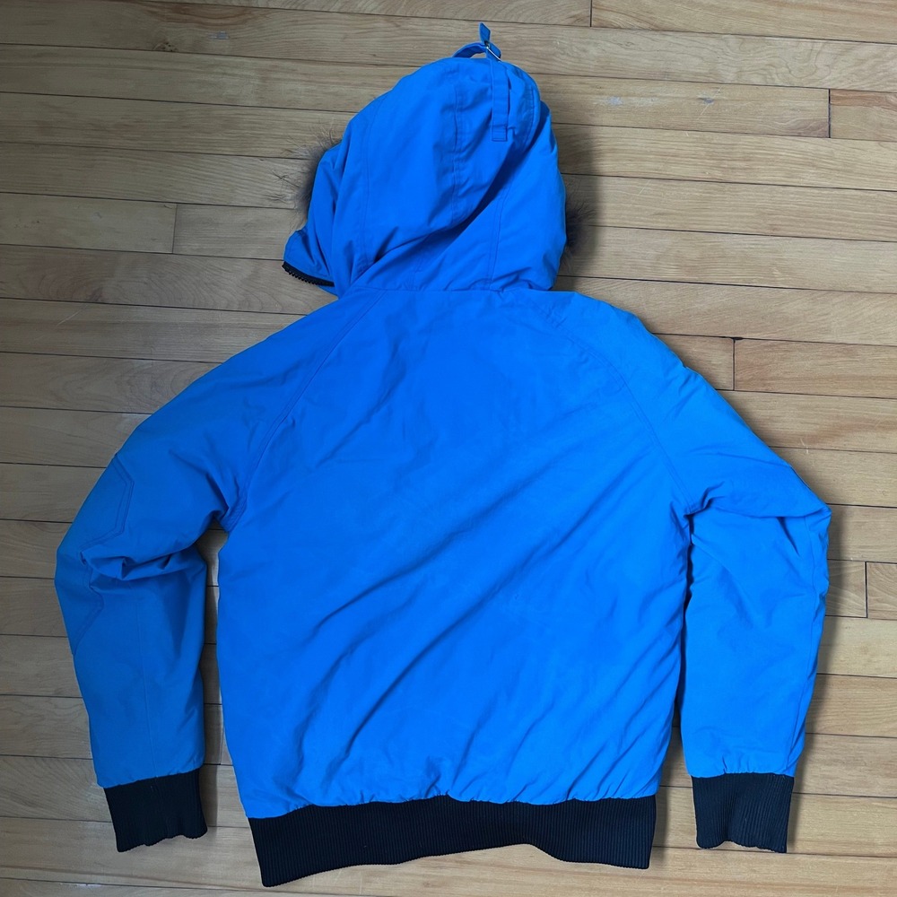 Canada Goose Chilliwack Bomber Jacket Blue Fur Hood Mens Medium M 7950M - Picture 8 of 14